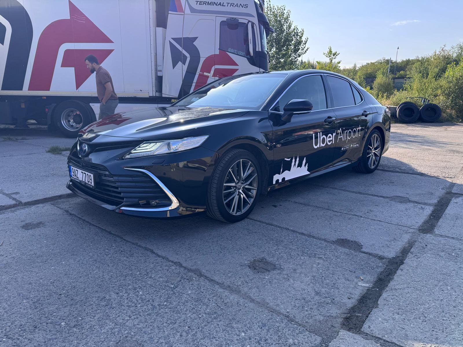 TOYOTA CAMRY